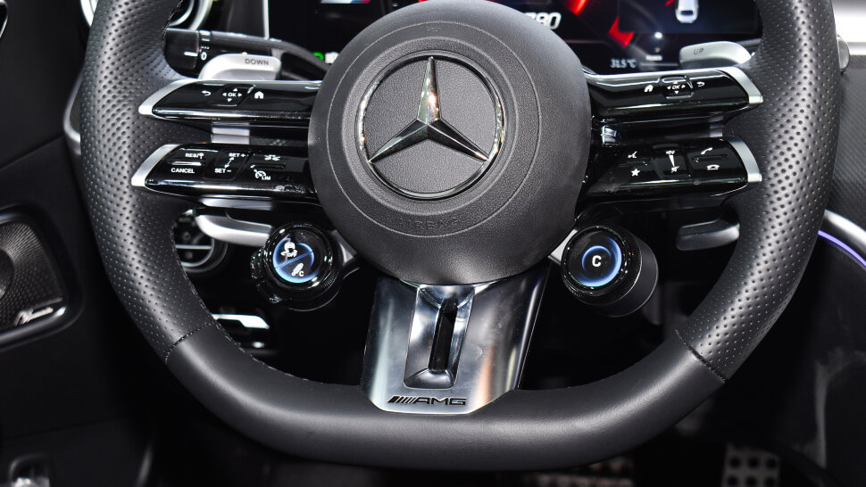 Mercedes-Benz C43 AMG 2023 - Mercedes-Benz C43 AMG 2023