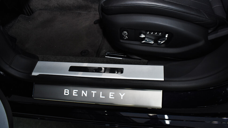 Bentley Flying Spur - Bentley Flying Spur